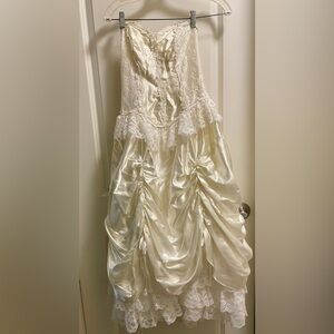 Vintage Alfred Angelo Flirtations dress from the 80's
